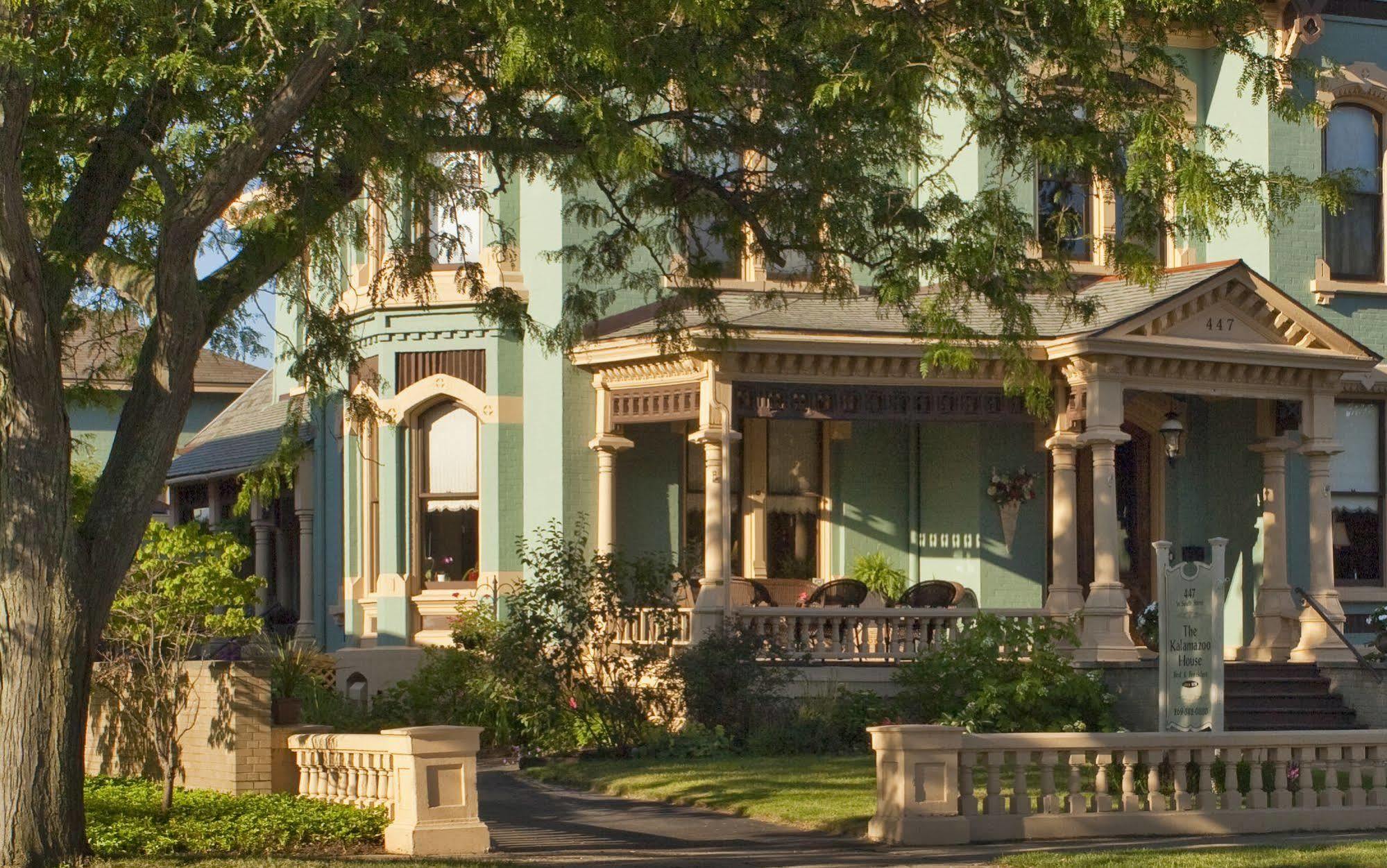 Kalamazoo House Bed & Breakfast Exterior photo